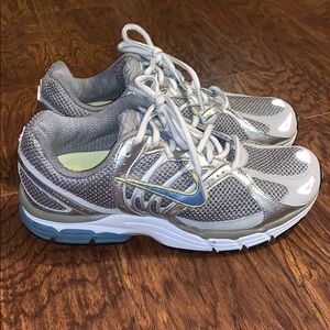 nike air structure triax 10